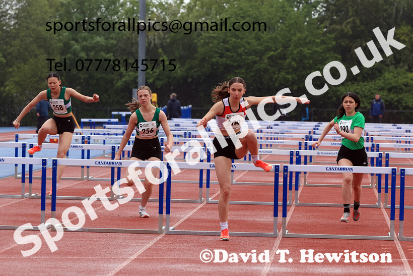 Hurdles, 2026 North Eastern Track and Field Champs, Shildon, County Durham. Photo: David T. Hewitson/Sports for All Pics